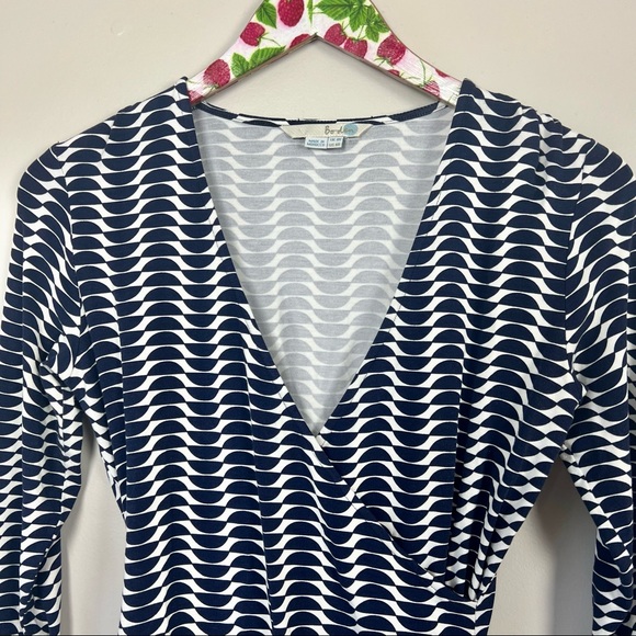 Boden Mock Wrap Womens Top Jersey Knit Ruched Stretch Size 4R - Picture 4 of 9